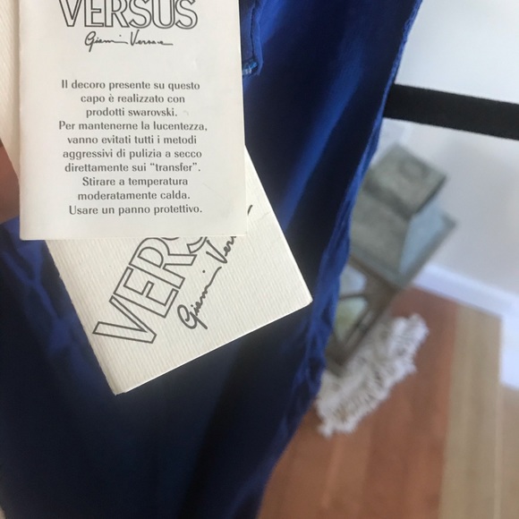 AUTHENTIC GUARANTEED Versus by Versace - Picture 4 of 5
